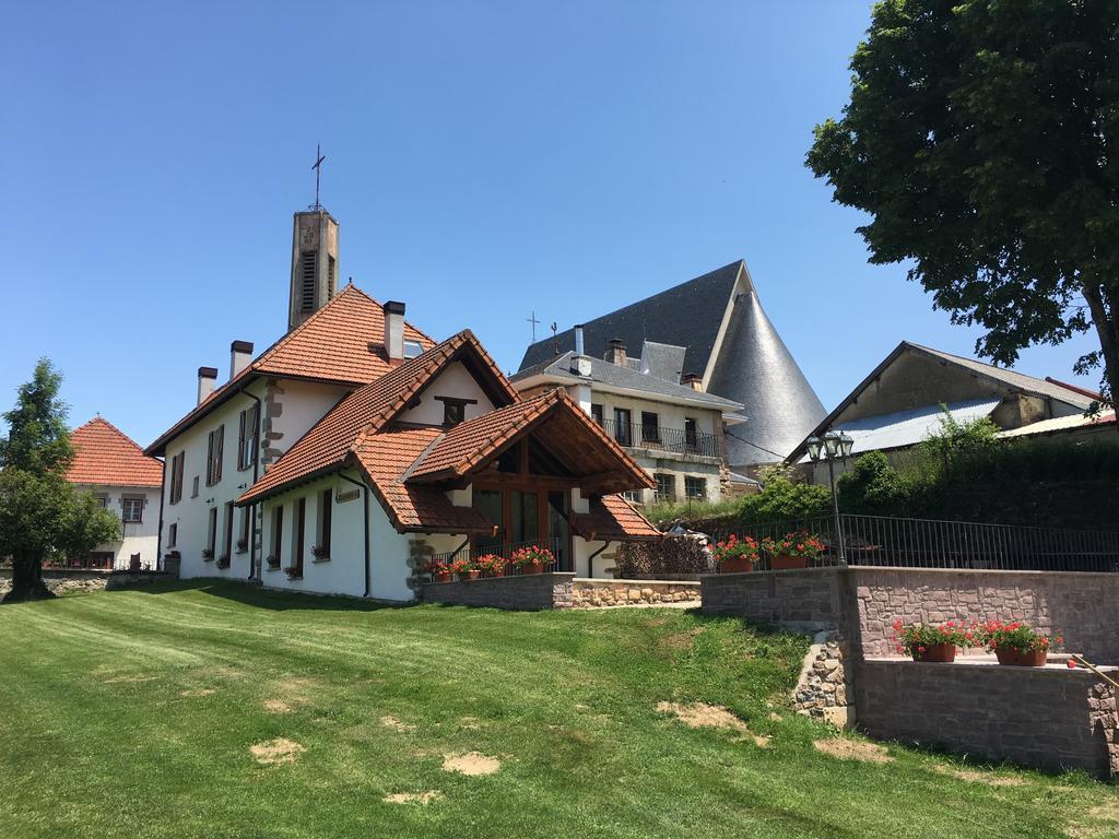 Casa Rural Roncesvalles Espinal-Auzperri Bagian luar foto